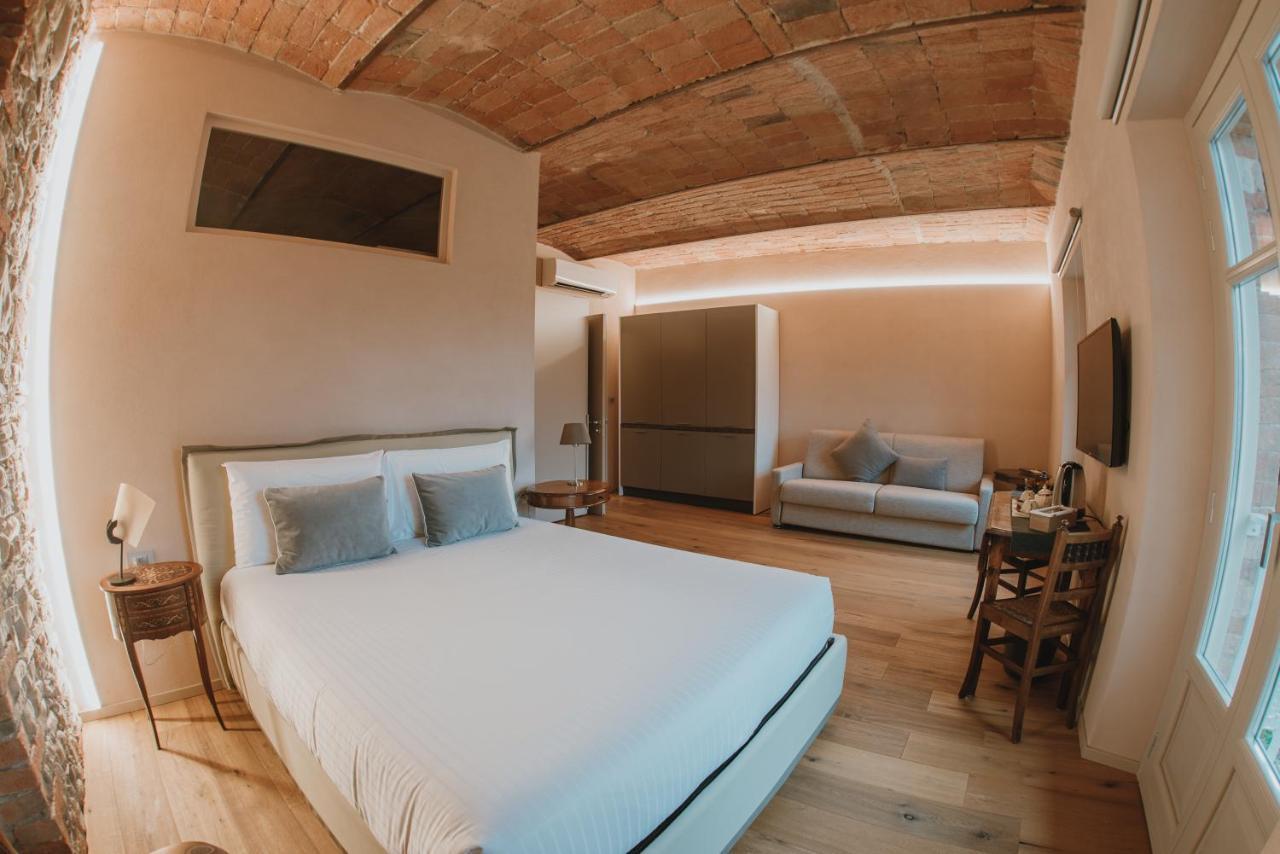 La Cascina Di Carlotta 1846 Agriturismo Alba  Zewnętrze zdjęcie