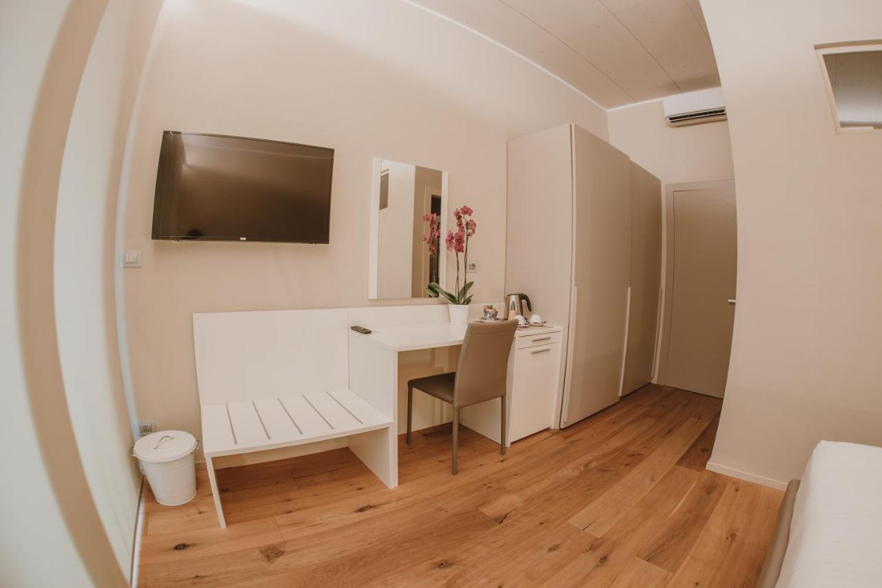La Cascina Di Carlotta 1846 Agriturismo Alba  Zewnętrze zdjęcie