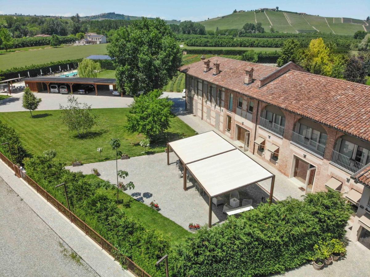 La Cascina Di Carlotta 1846 Agriturismo Alba  Zewnętrze zdjęcie
