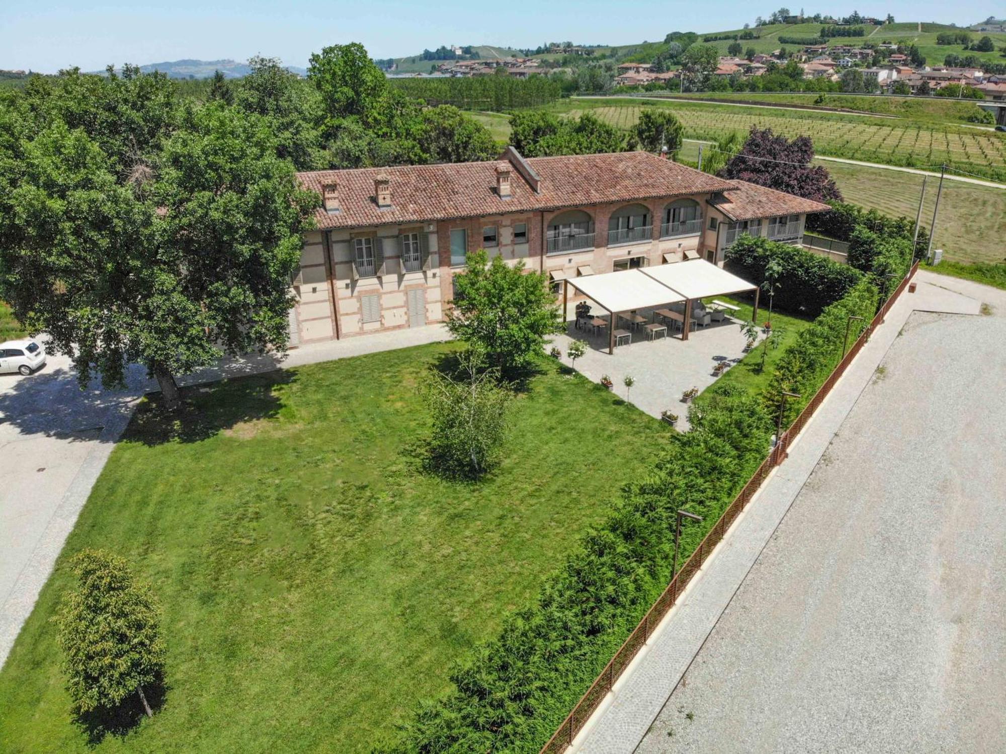 La Cascina Di Carlotta 1846 Agriturismo Alba  Zewnętrze zdjęcie