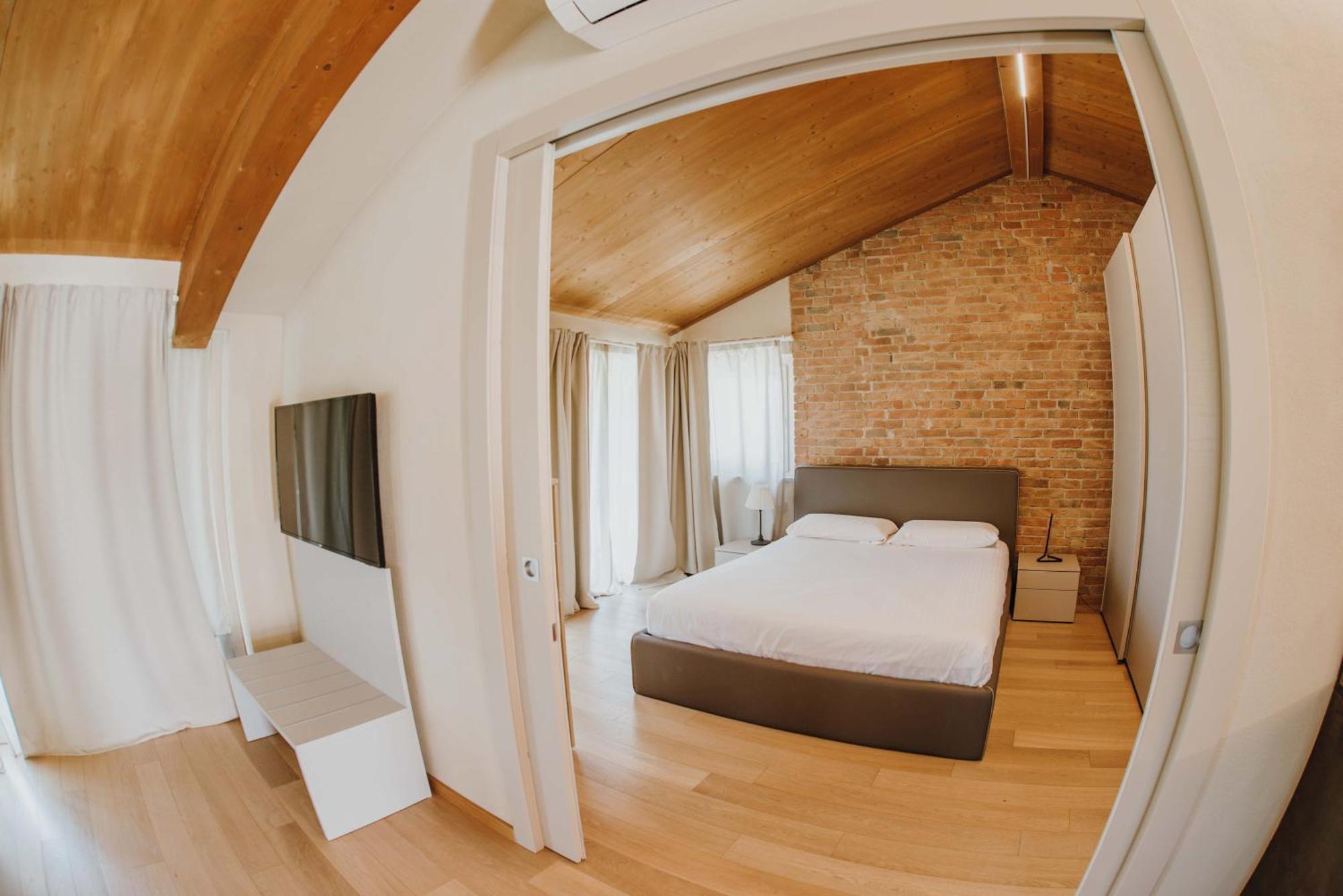 La Cascina Di Carlotta 1846 Agriturismo Alba  Zewnętrze zdjęcie